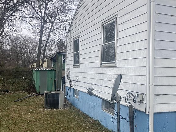 5th image of 4412 Queens Ave
