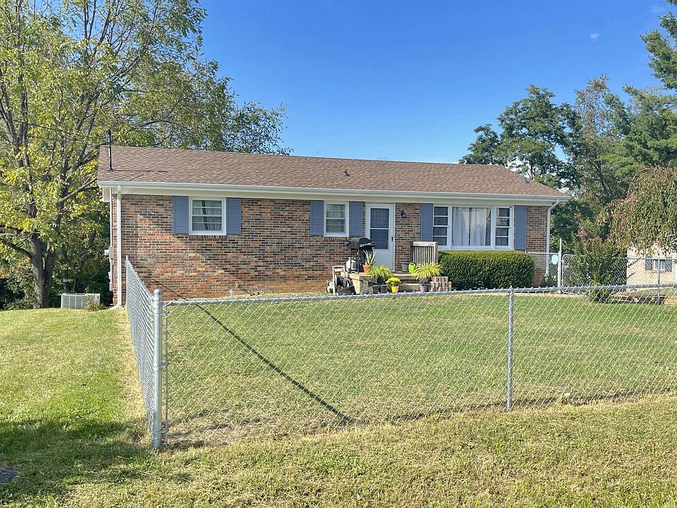 1st image of 21148 Battle Hill Dr