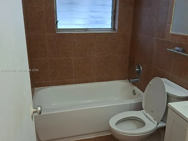 13035 Emerald Dr #357 — Photo 6