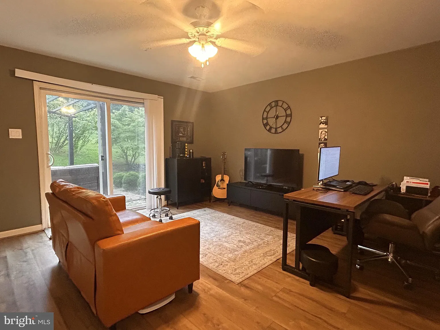 3 bed, 2.5 bath, 1720 sqft, $2,700 — Photo 4