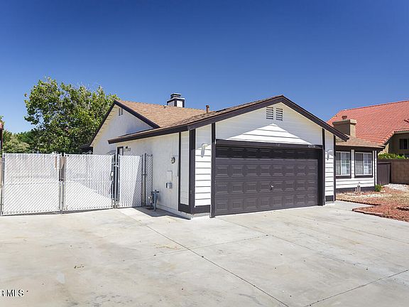3rd image of 43934 Palm Vista Ave