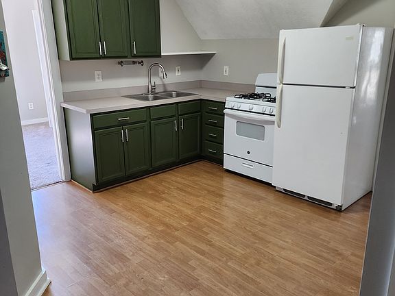 Living room to kitchen view