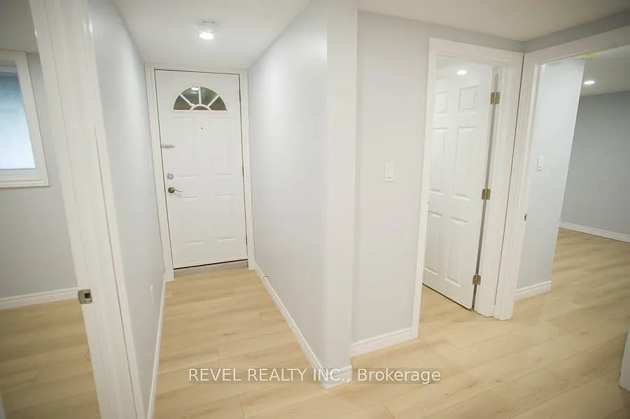 2 bed, $1,700 — Photo 2