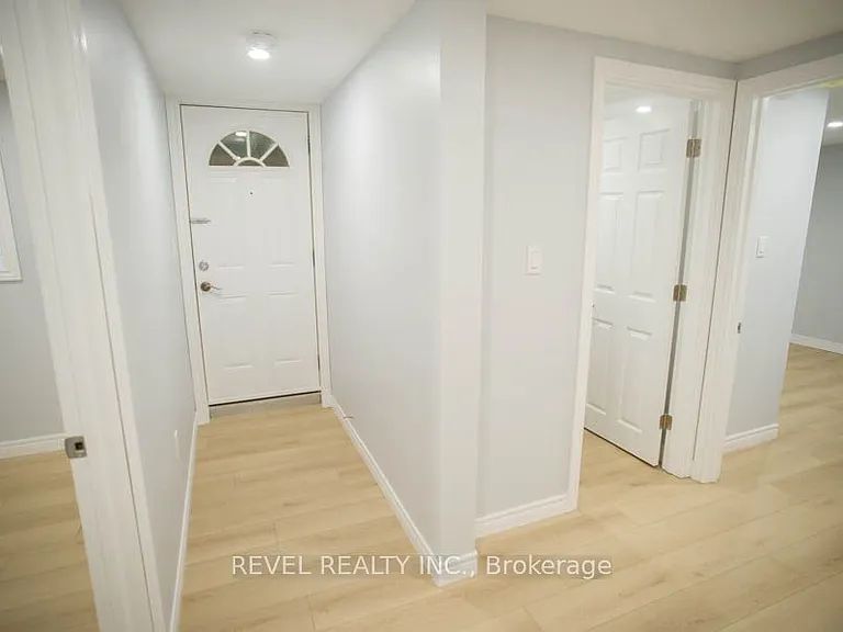 415 Chatham St #3 — Photo 2