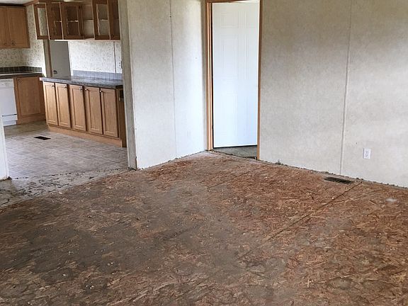 2nd image of 156 Danielle Dr