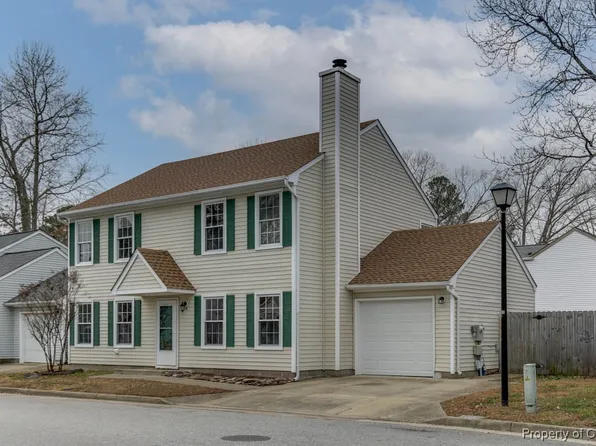 219 Gate House Rd, Newport News, VA 23608