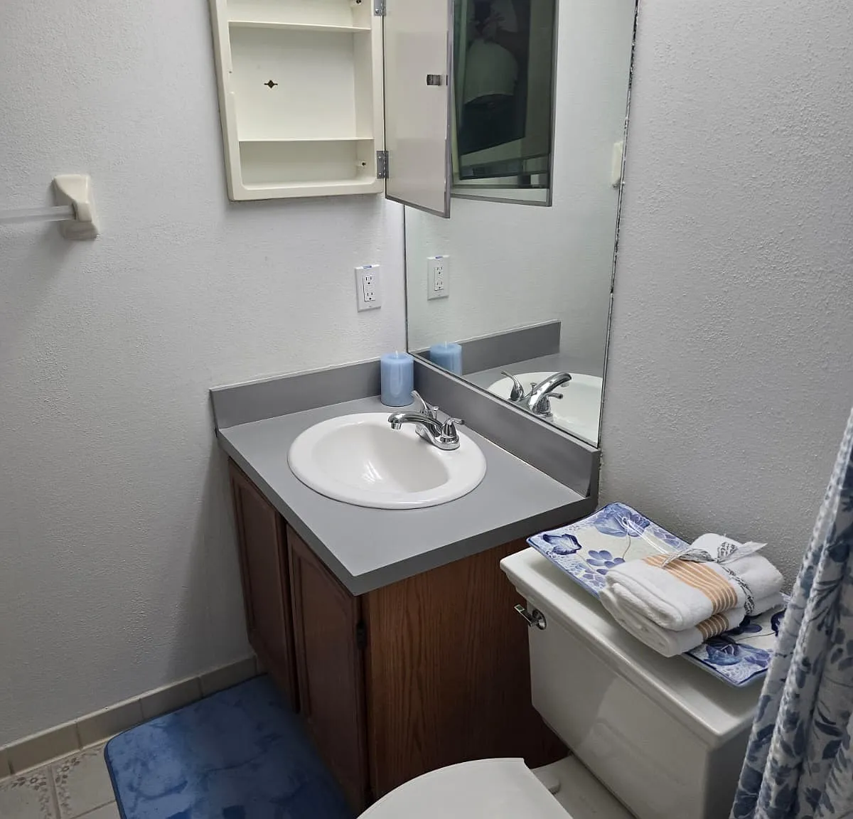 2 bed, 1200 sqft, $2,395 — Photo 4