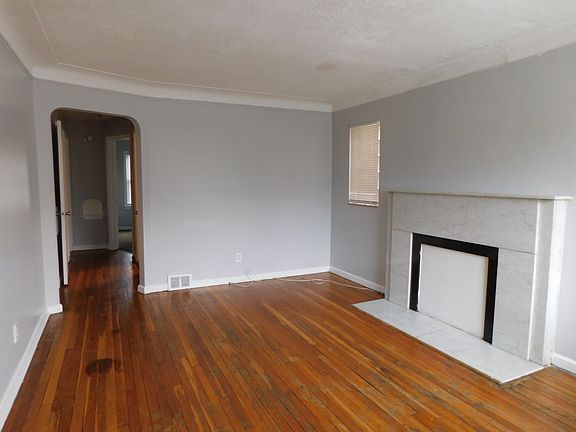 5th image of 12019 Nashville St