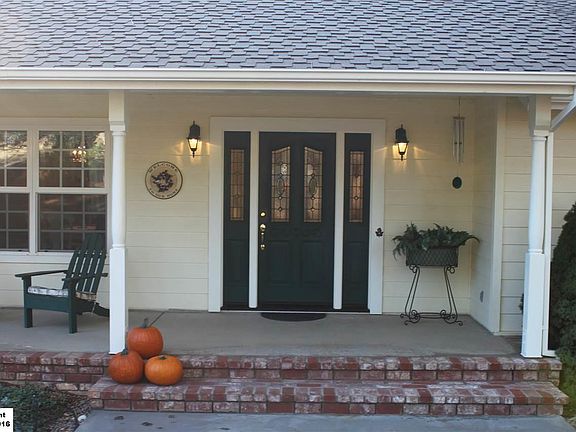 3rd image of 21454 Apple Hill Dr