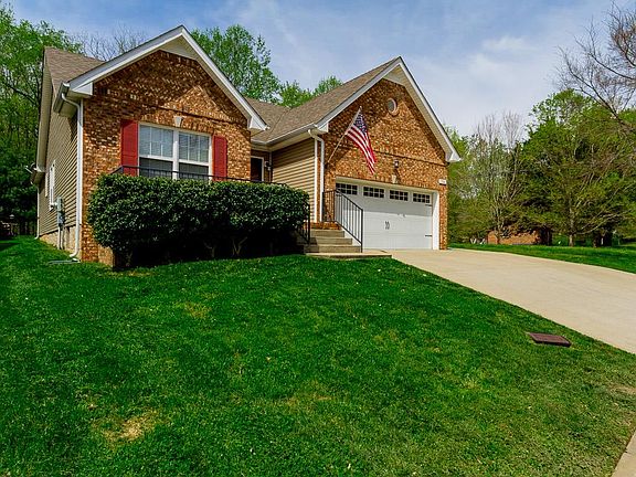 3rd image of 304 David Dr