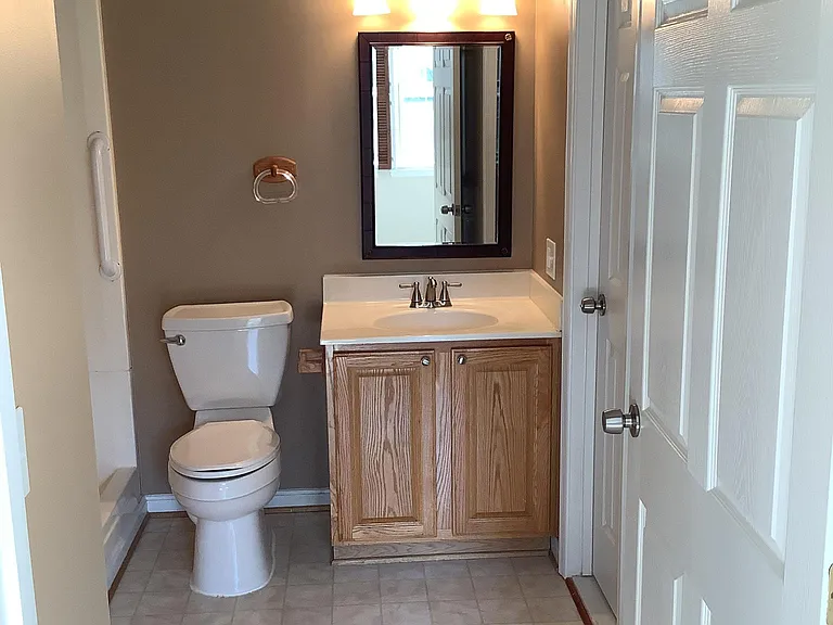Saddle Dr — Photo 4
