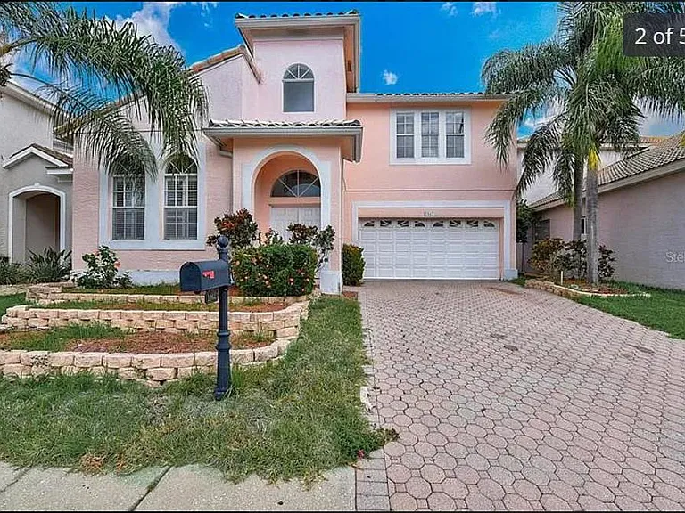 10621 Hatteras Dr — Photo 2