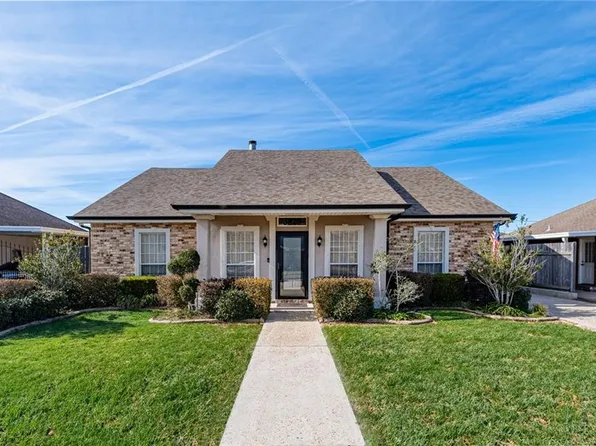 3820 Despaux Dr, Chalmette, LA 70043