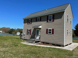 939 Possum Point Rd, Port Haywood, VA 23138