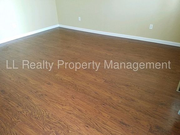 5th image of 665 Blue Jay Dr