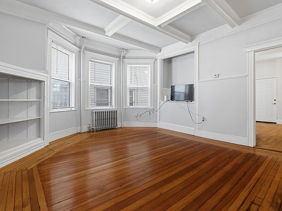 3rd image of 114-116 Thornton St