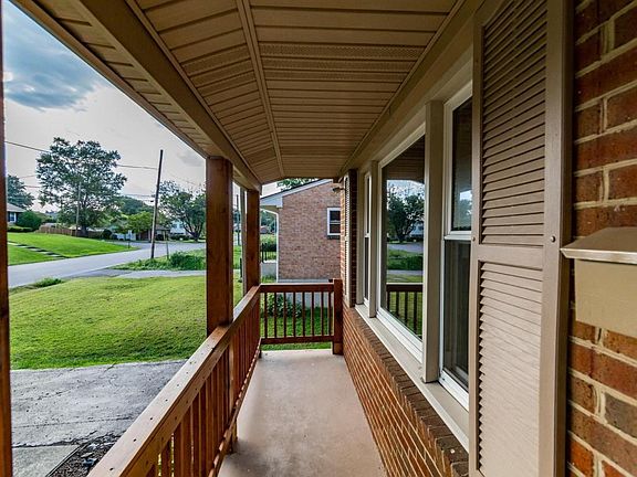 3rd image of 3233 Forest Park Blvd NW