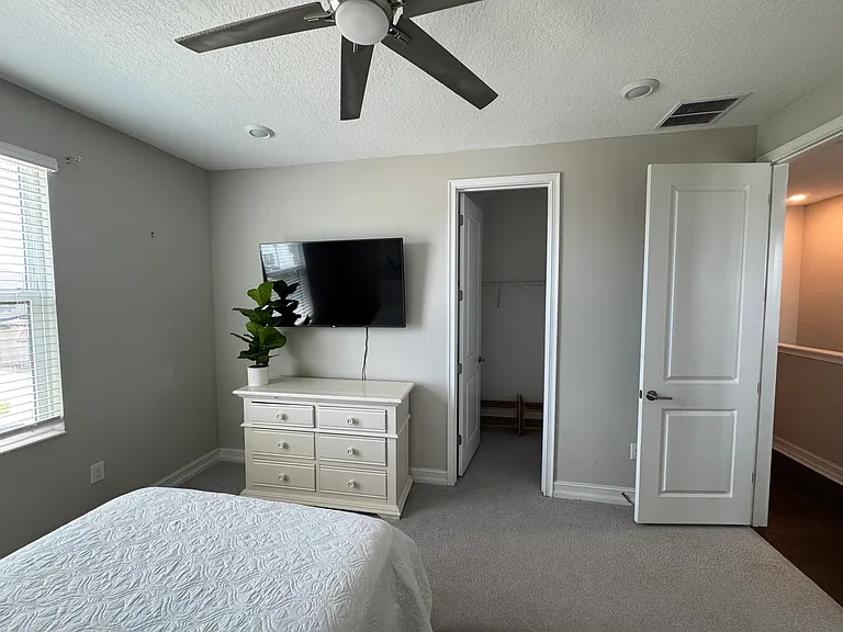 4856 Tivoli Dr — Photo 15