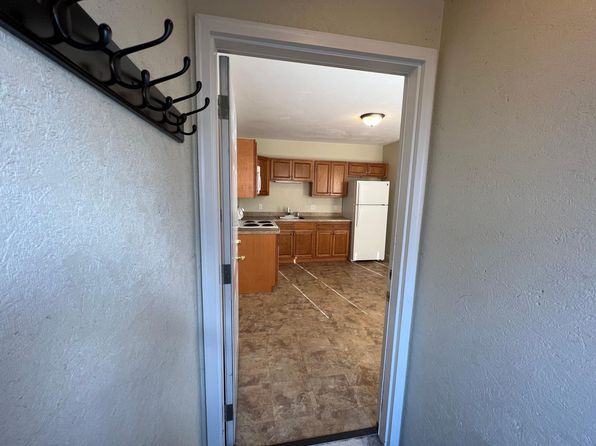 19 Whitcomb St APT 1L