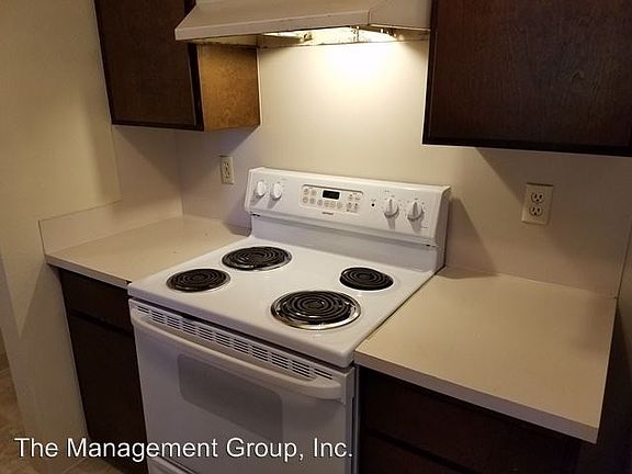 4th image of 305 SE 157th Ave APT A