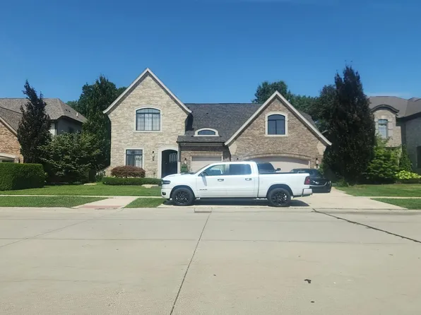21847 Christenbury Creek Blvd #B, Macomb, MI 48044
