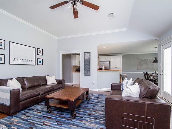 5th image of 2111 Magna Carta Ln