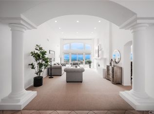 19 Carmel Bay Dr, Corona Del Mar, CA 92625