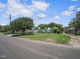 219 Woodlawn Dr, Panama City Beach, FL 32407