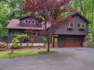 59 Hillcrest Rd, Boonton, NJ 07005