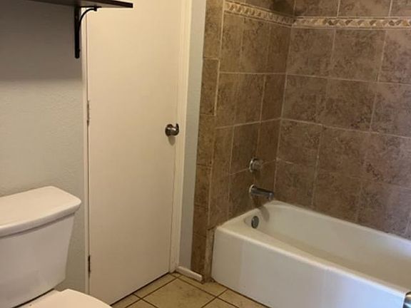 5th image of 820 N Elkhart Ave APT A