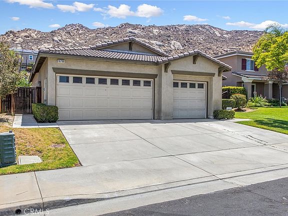 4th image of 16796 Colt Way