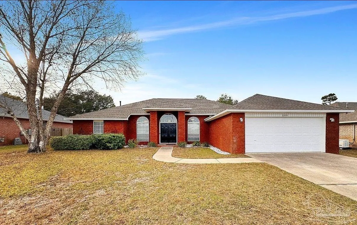 4 bed, 2313 sqft, $2,500 — Photo 1
