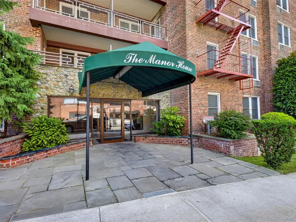 241-20 Northern Blvd #3P, Little Neck, NY 11362