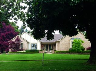 46749 Spruce Dr, Shelby Township, MI