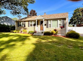 121 Turner St, Warwick, RI 02886