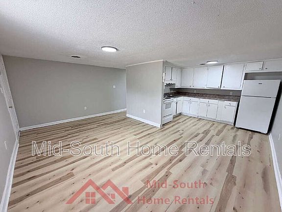 4th image of 200 N Tipton St #G