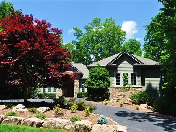 1051 Utsonati Ln, Brevard, NC 28712