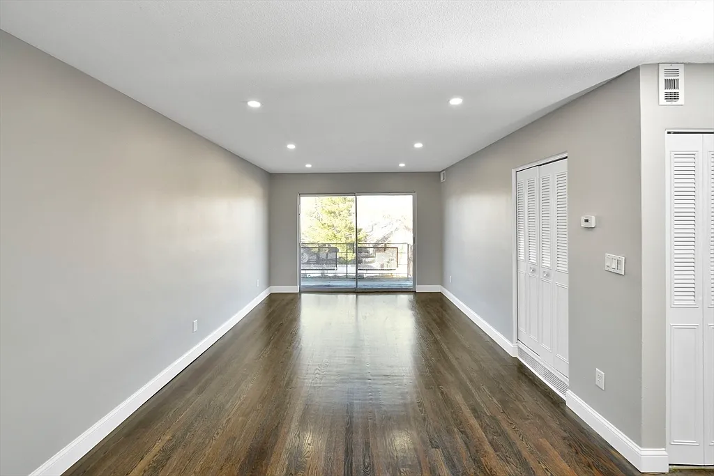 1 bed, 1.0 bath, 655 sqft, $2,300 — Photo 4