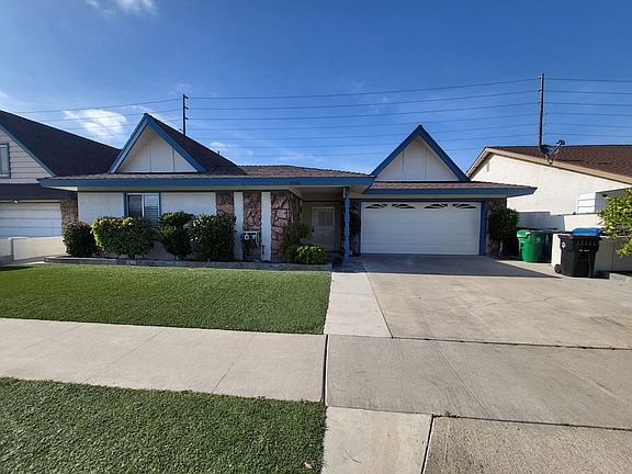 2nd image of 8901 Pinehurst Cir
