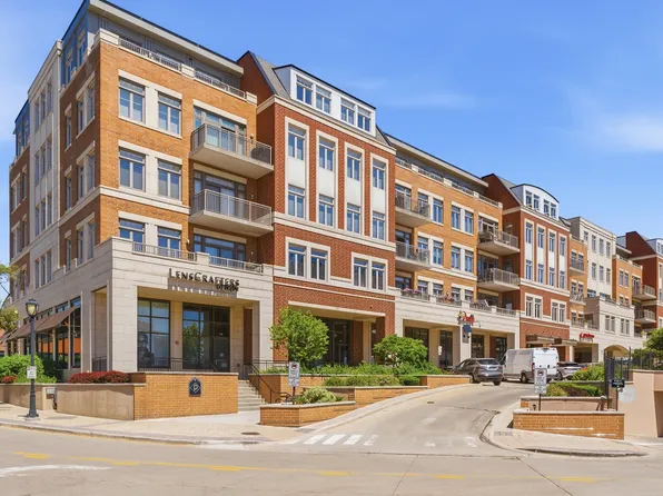 120 N Northwest Hwy APT 207, Park Ridge, IL 60068