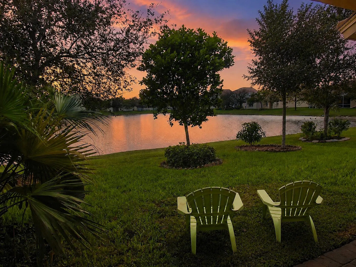 3 bed, 2.0 bath, 1825 sqft, $3,500 — Photo 2