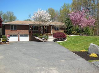 272 Federal Rd, Monroe Township, NJ 08831