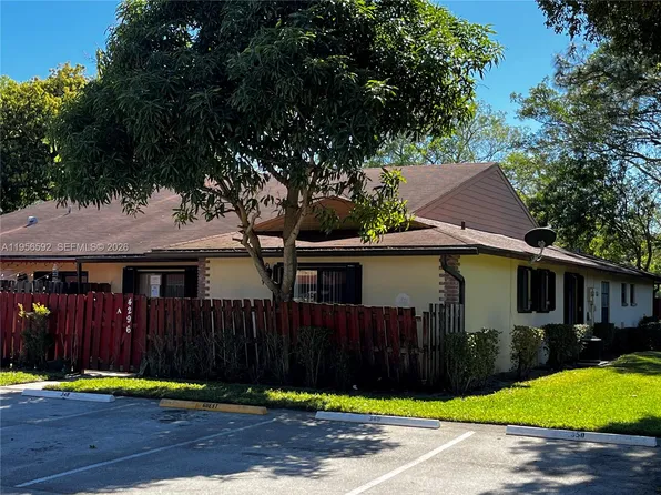 4296 Woodstock Dr APT A, West Palm Beach, FL 33409