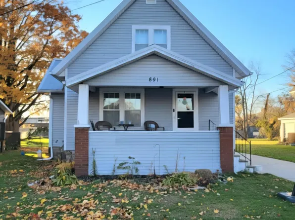 891 6th Ave, Lake Odessa, MI 48849