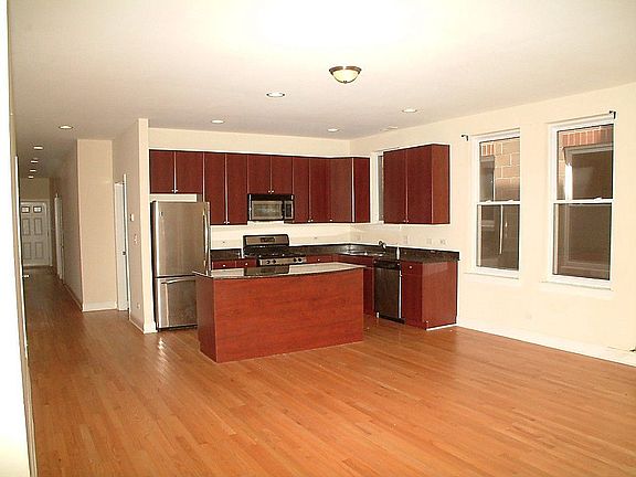 2nd image of 2134 N Natchez Ave APT 2N