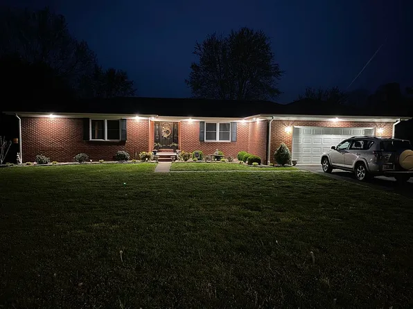 210 Ellen Dr, Hopkinsville, KY 42240