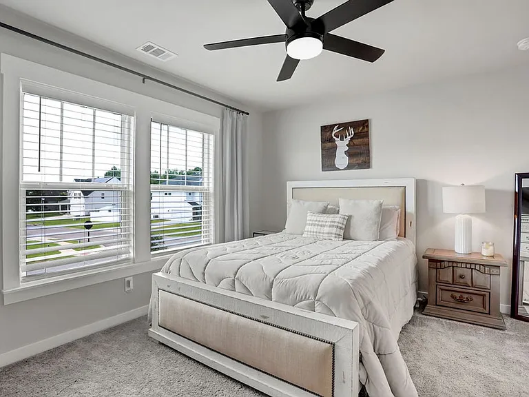 118 Pickett Fence Ln — Photo 35