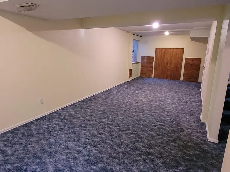 10885 Mount Bross Way — Photo 32