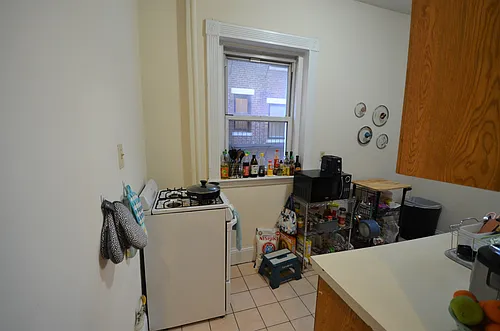 108 Peterborough St Photo 1