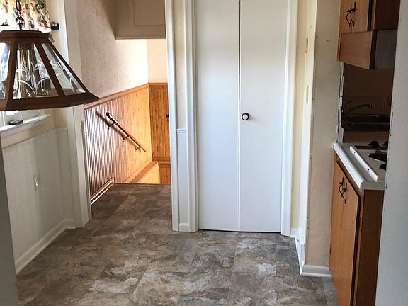 2nd image of 6438 Centralia St